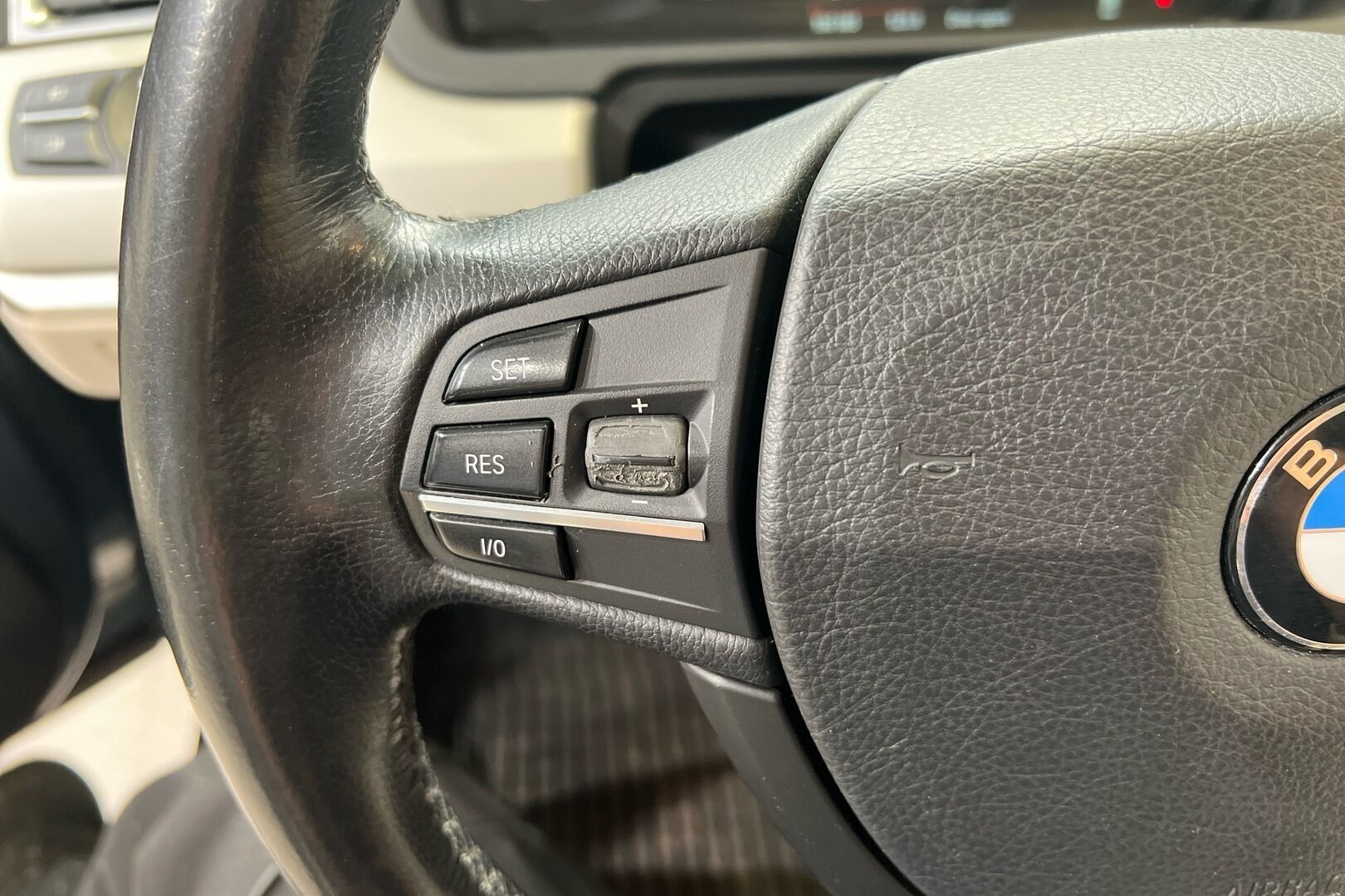 BMW 5-SARJA iso kuva 12