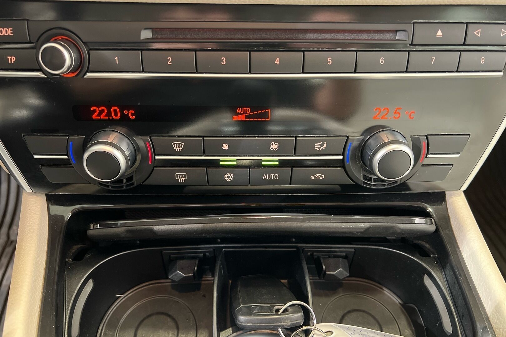 BMW 5-SARJA iso kuva 16
