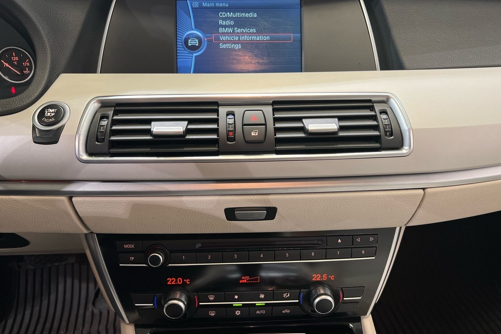 BMW 5-SARJA iso kuva 18