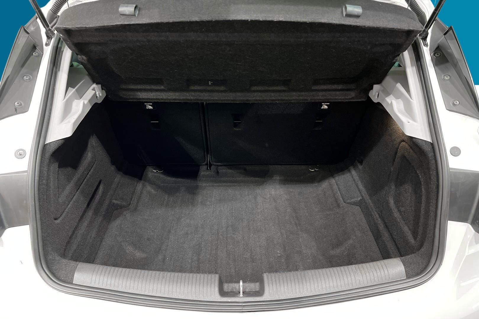 Opel Astra iso kuva 11