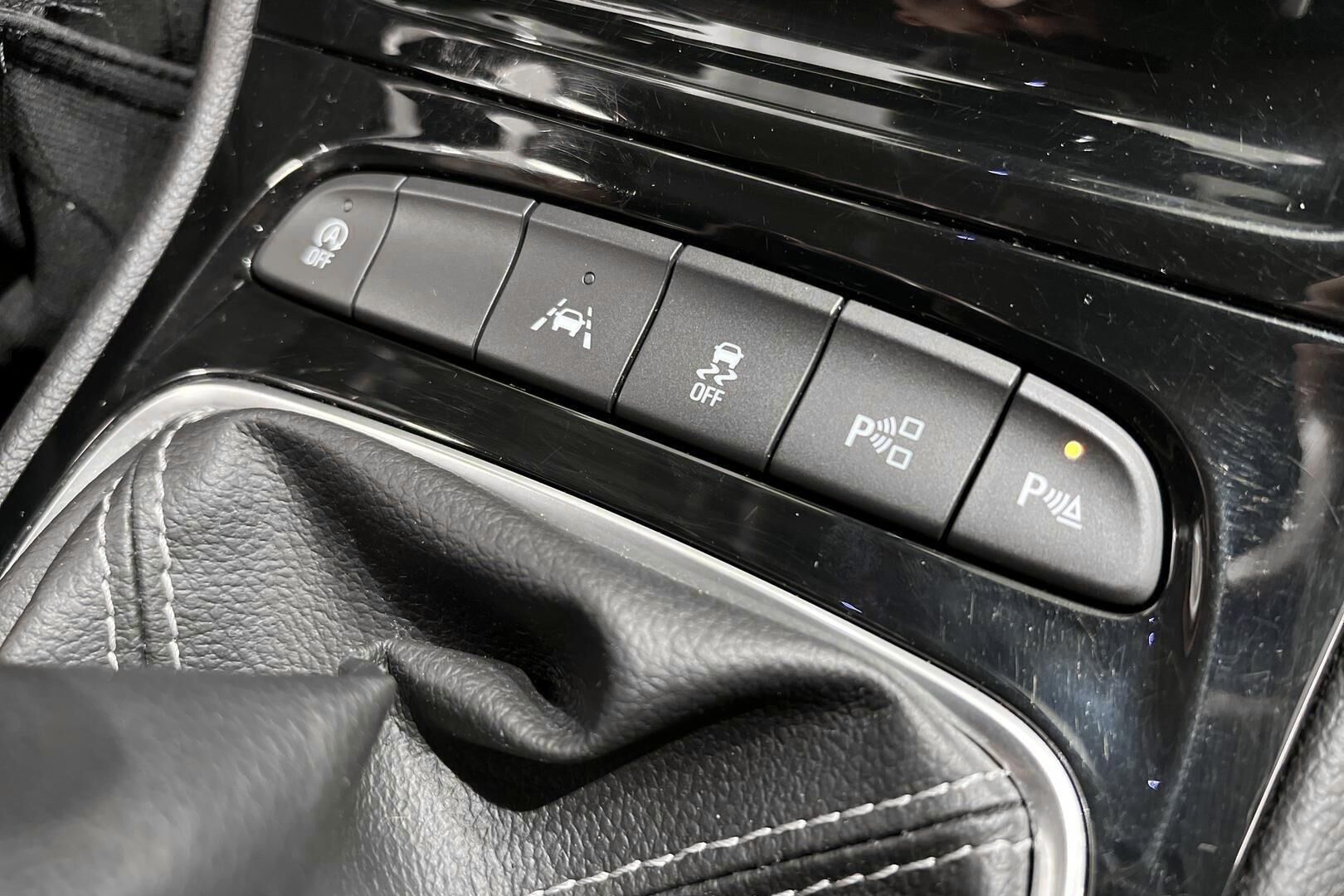 Opel Astra iso kuva 15