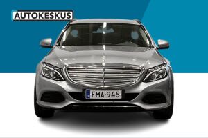 Mercedes-Benz C esikatselu 2