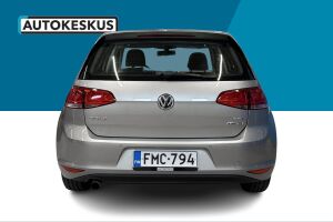 Volkswagen Golf esikatselu 6