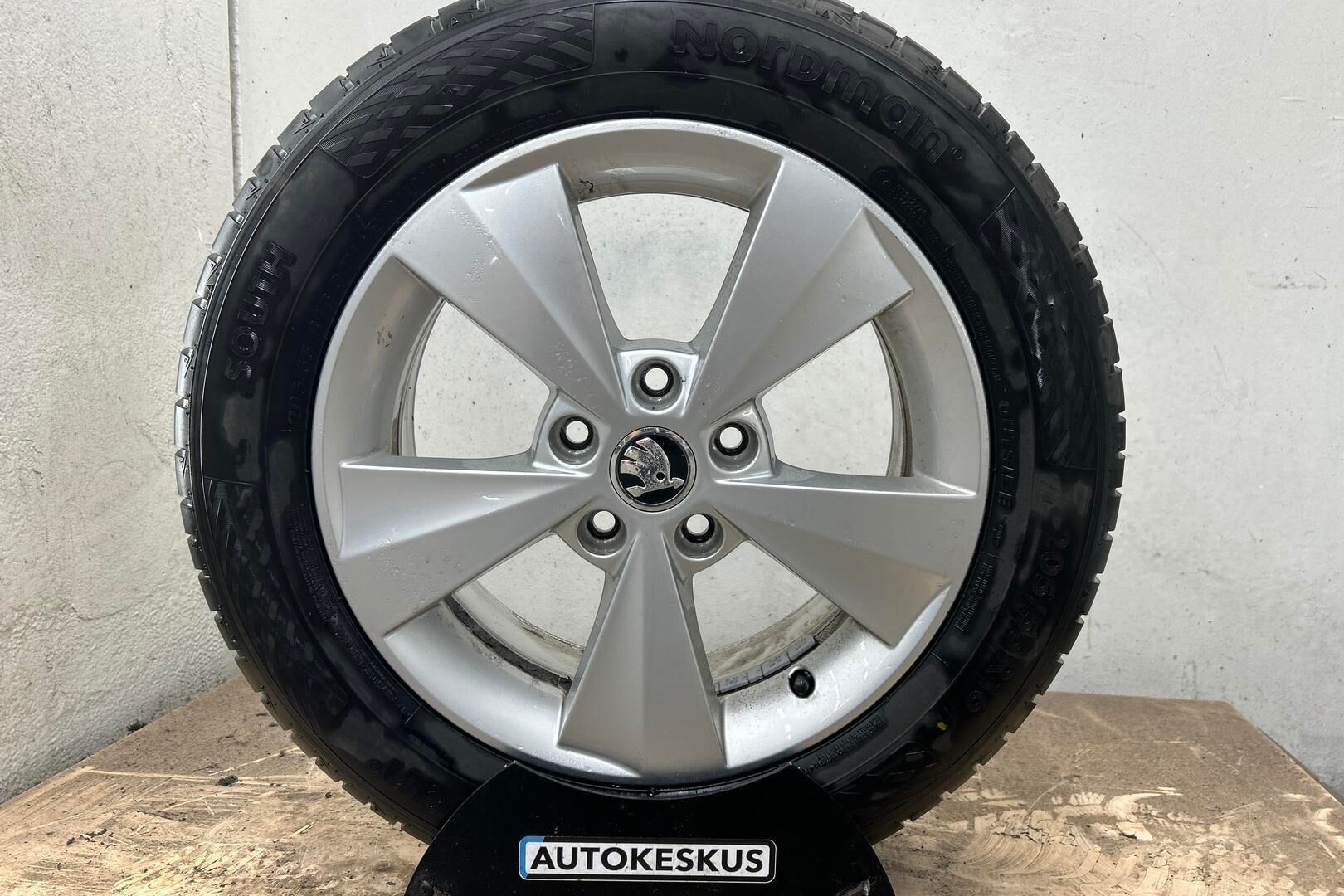 Skoda Octavia iso kuva 17