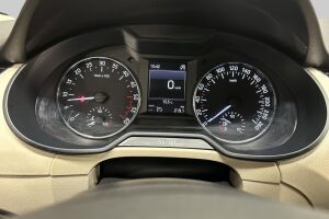 Skoda Octavia esikatselu 8