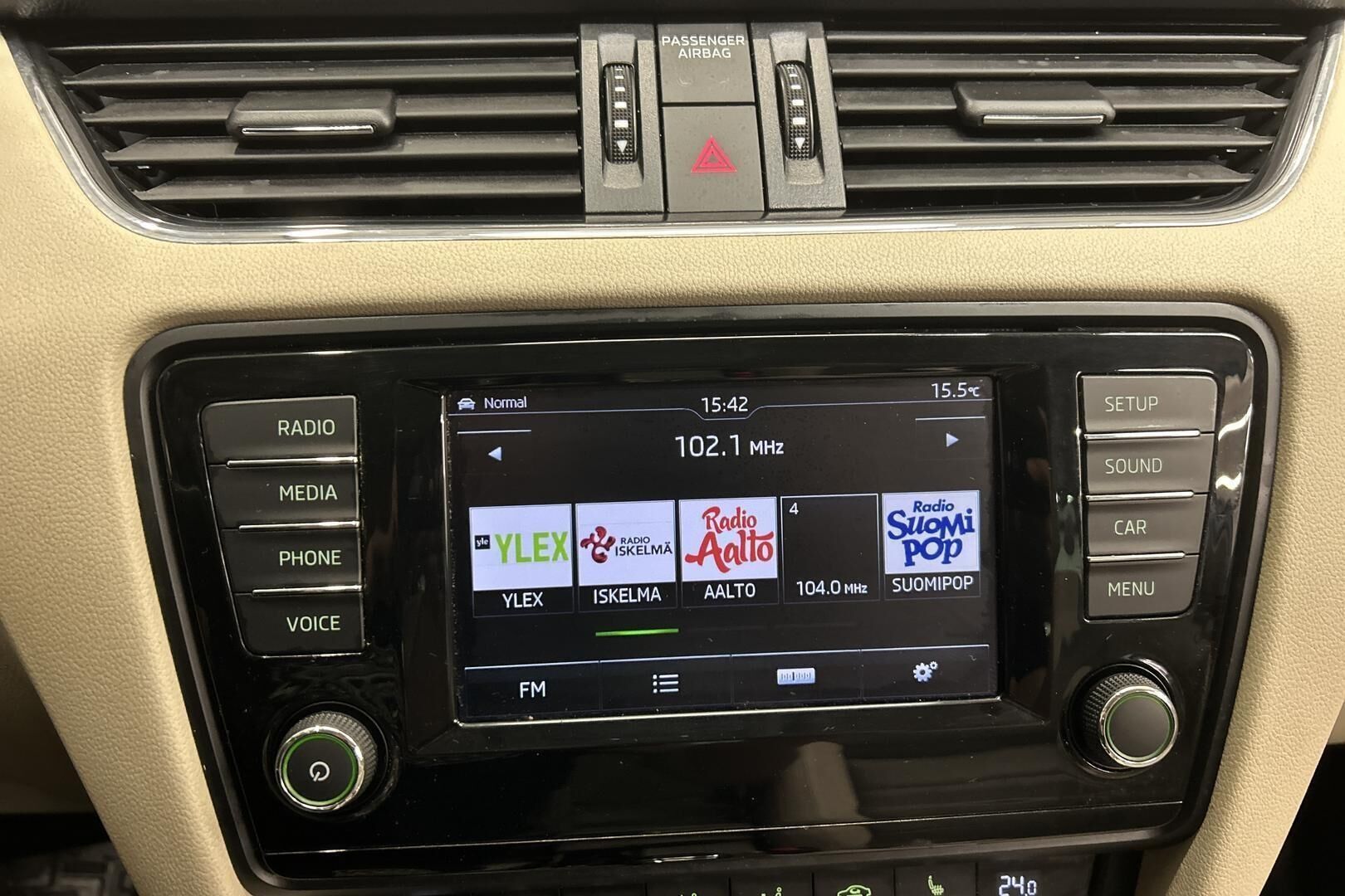 Skoda Octavia iso kuva 19