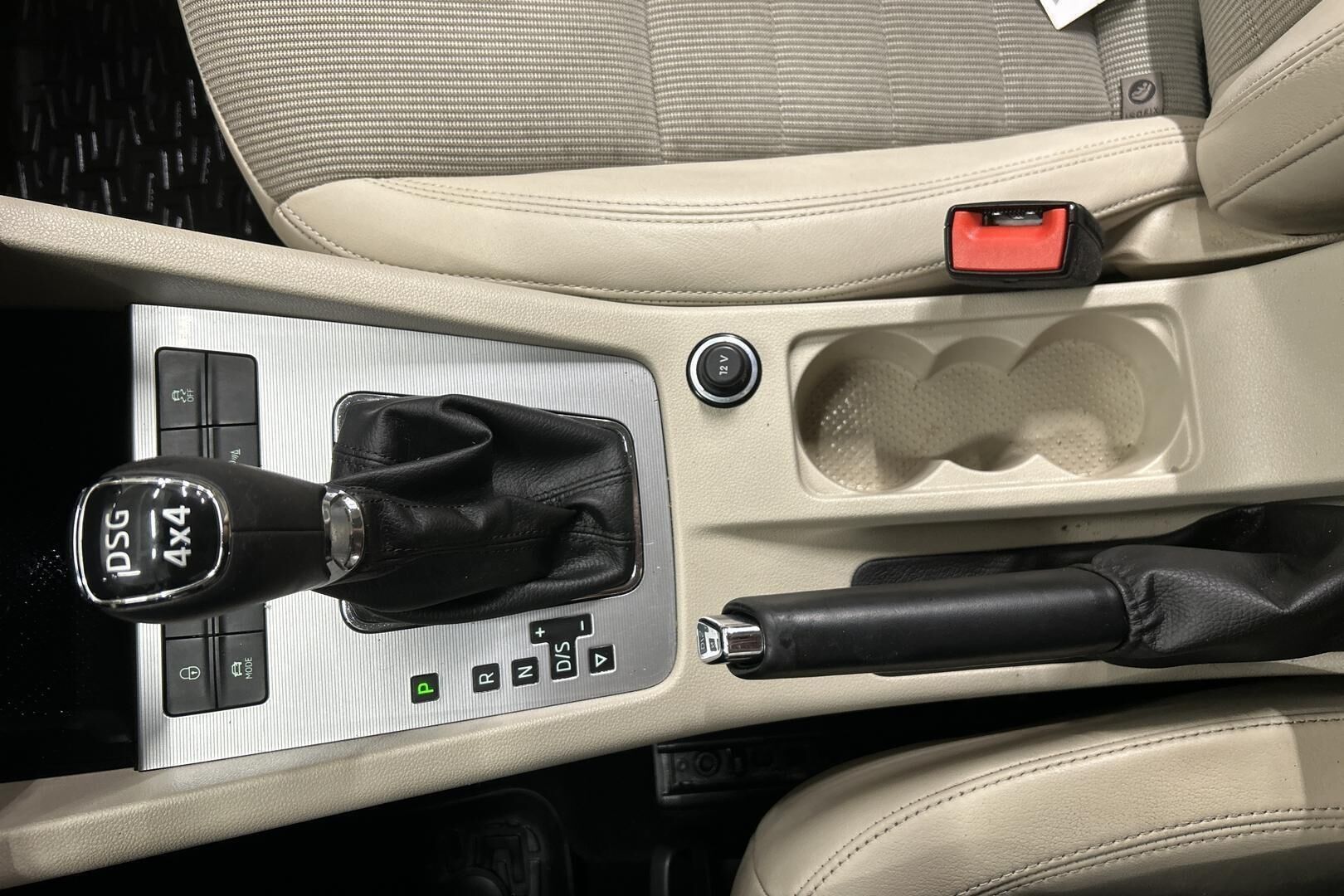 Skoda Octavia iso kuva 21