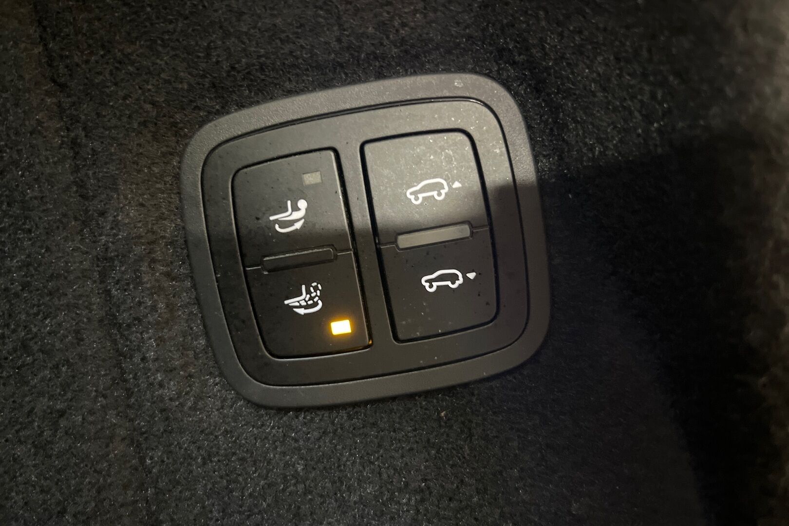 Porsche Cayenne iso kuva 12