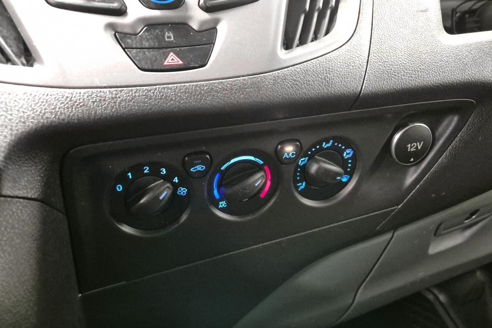 Ford Transit Custom iso kuva 17