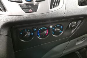 Ford Transit Custom esikatselu 17