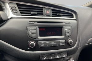 Kia cee'd esikatselu 15