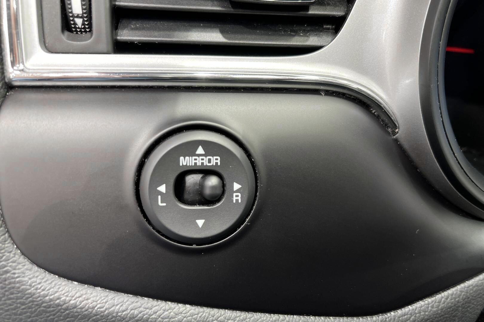 Kia cee'd iso kuva 22