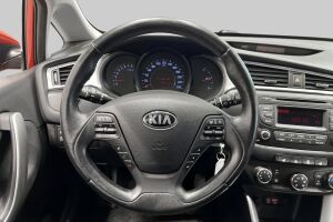 Kia cee'd esikatselu 25