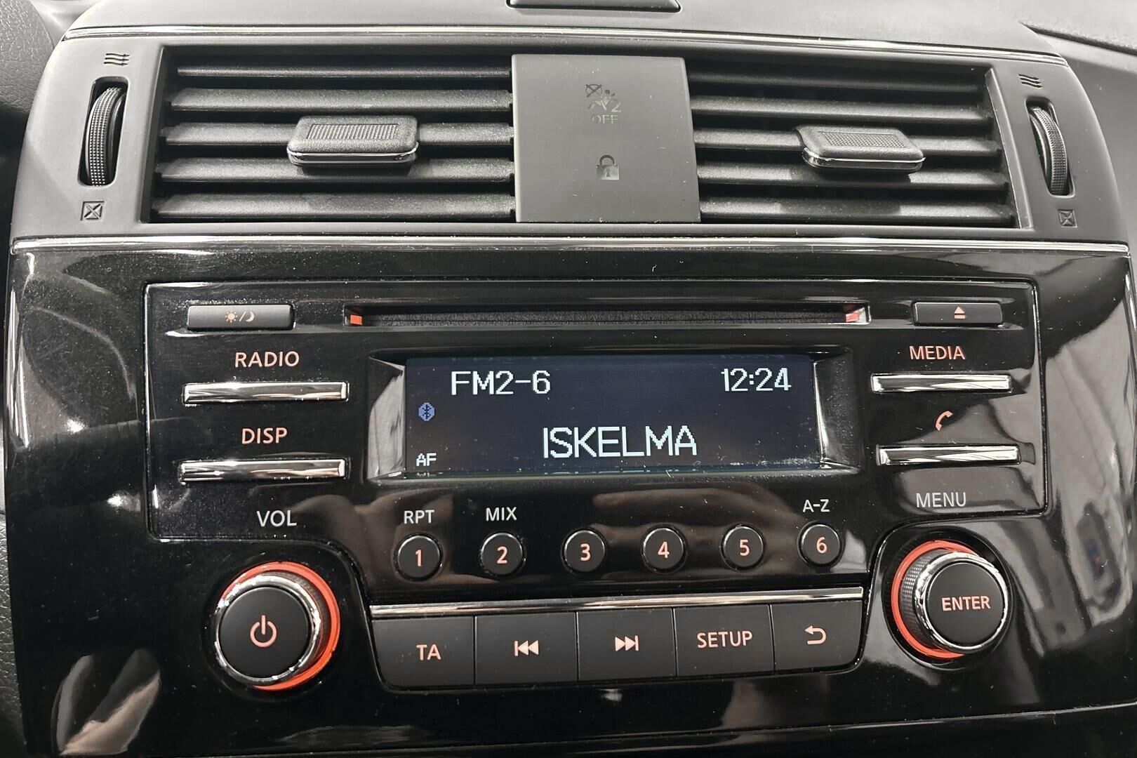 Nissan Pulsar iso kuva 16