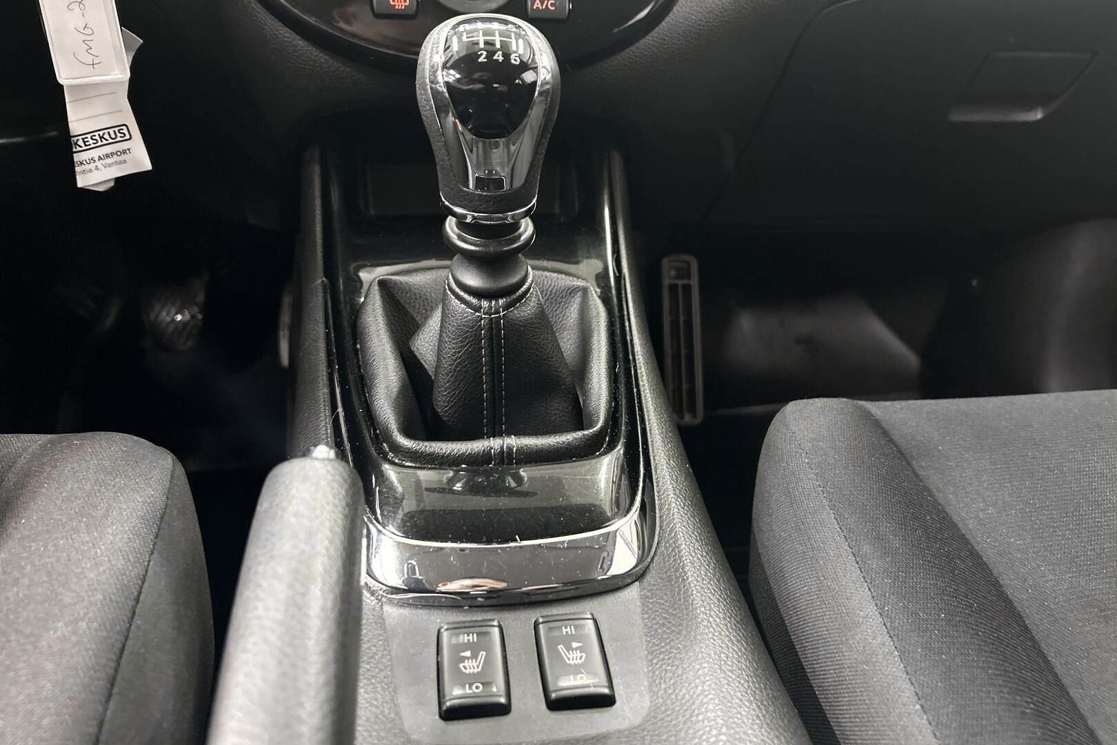 Nissan Pulsar iso kuva 18