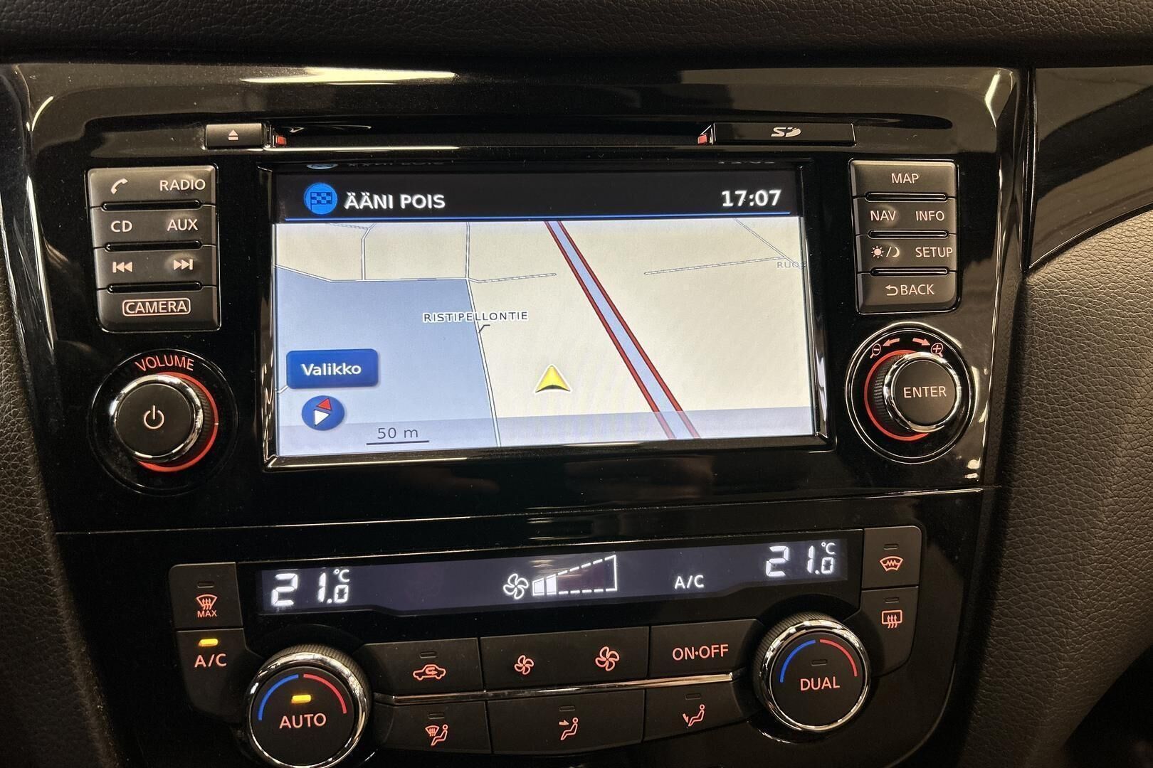 Nissan Qashqai iso kuva 12