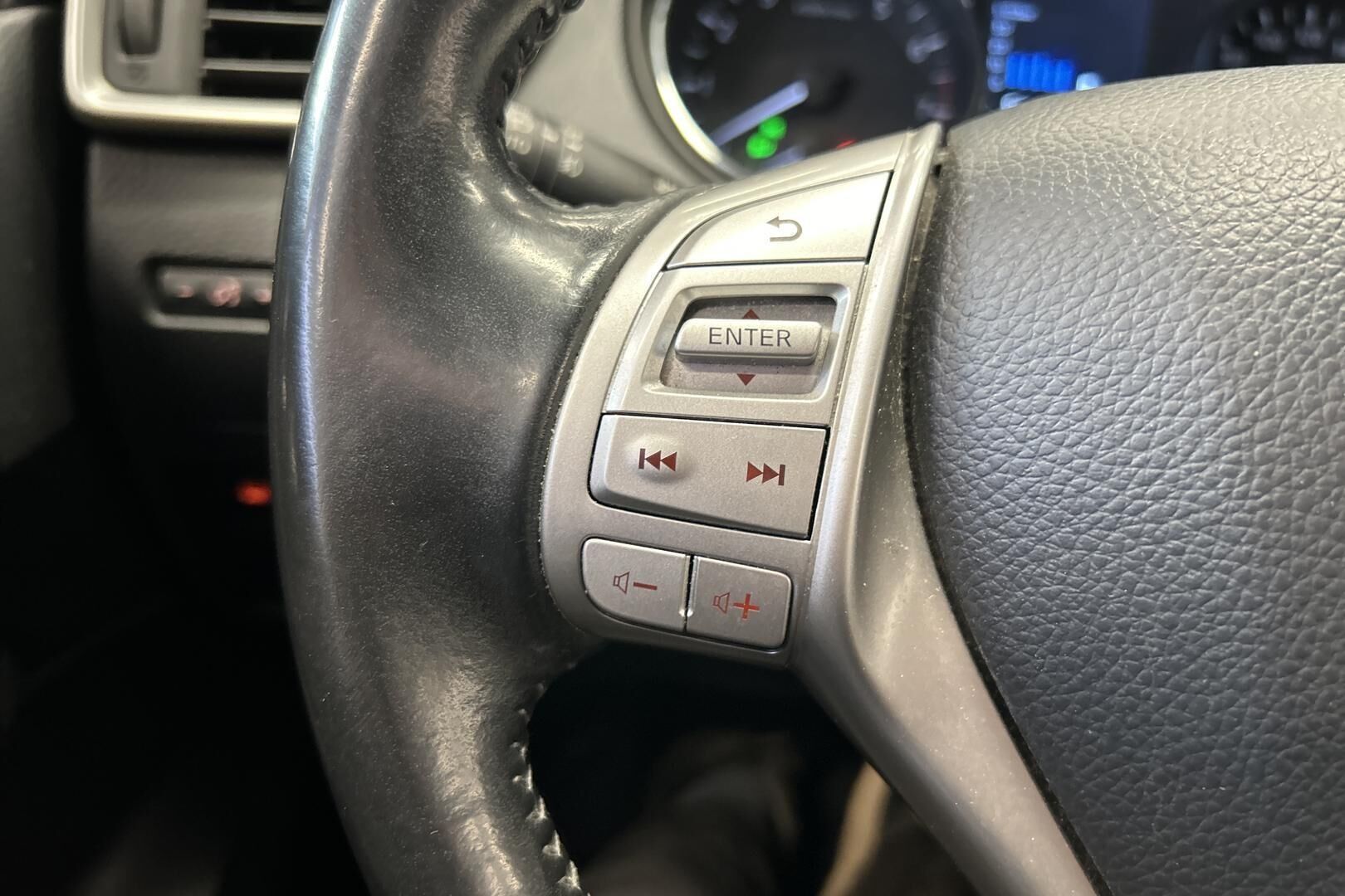 Nissan Qashqai iso kuva 17