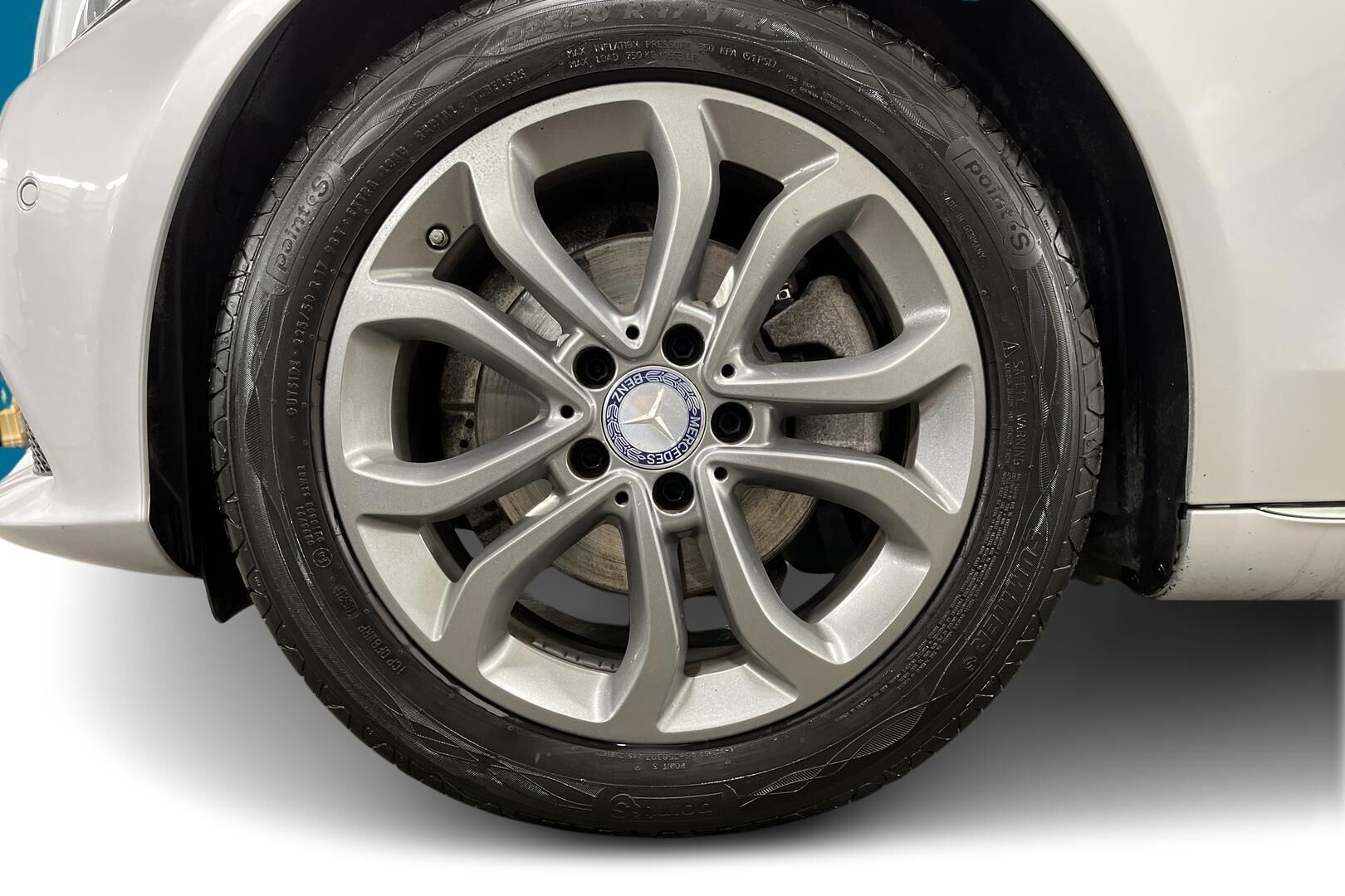 Mercedes-Benz C iso kuva 10