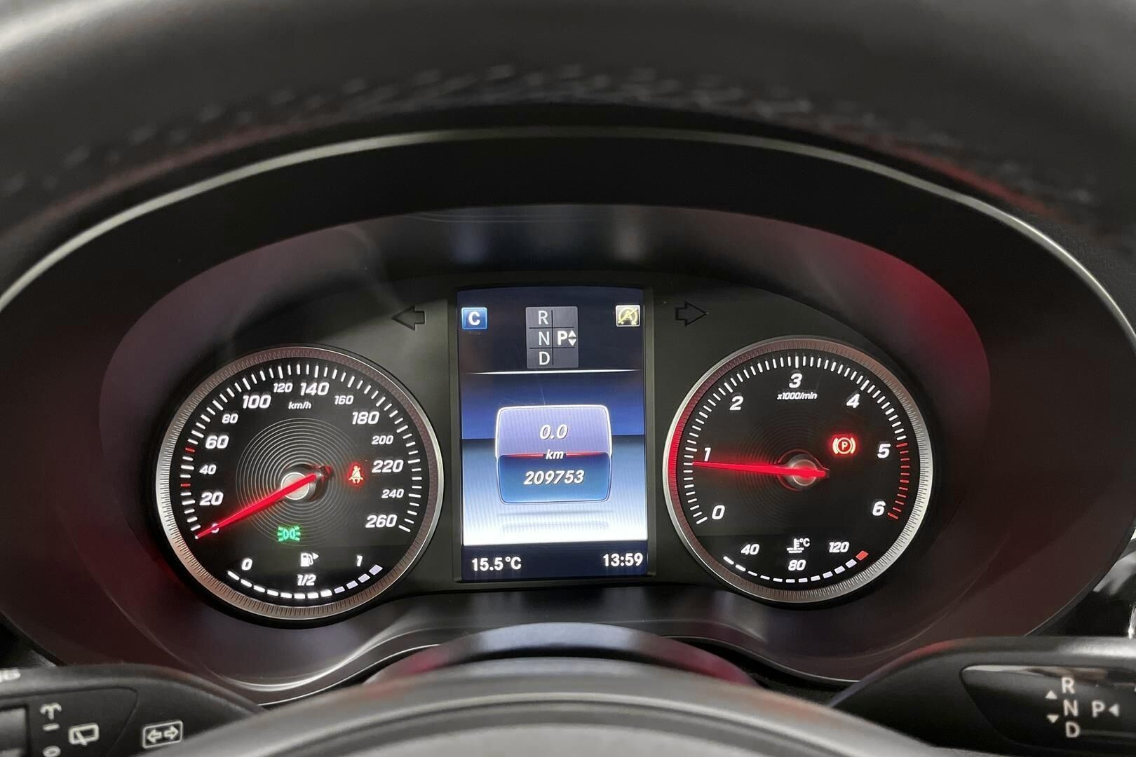 Mercedes-Benz C iso kuva 11