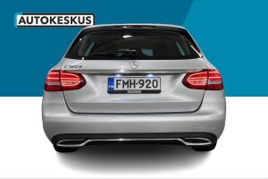 Mercedes-Benz C esikatselu 5