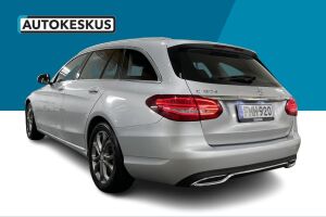 Mercedes-Benz C esikatselu 6