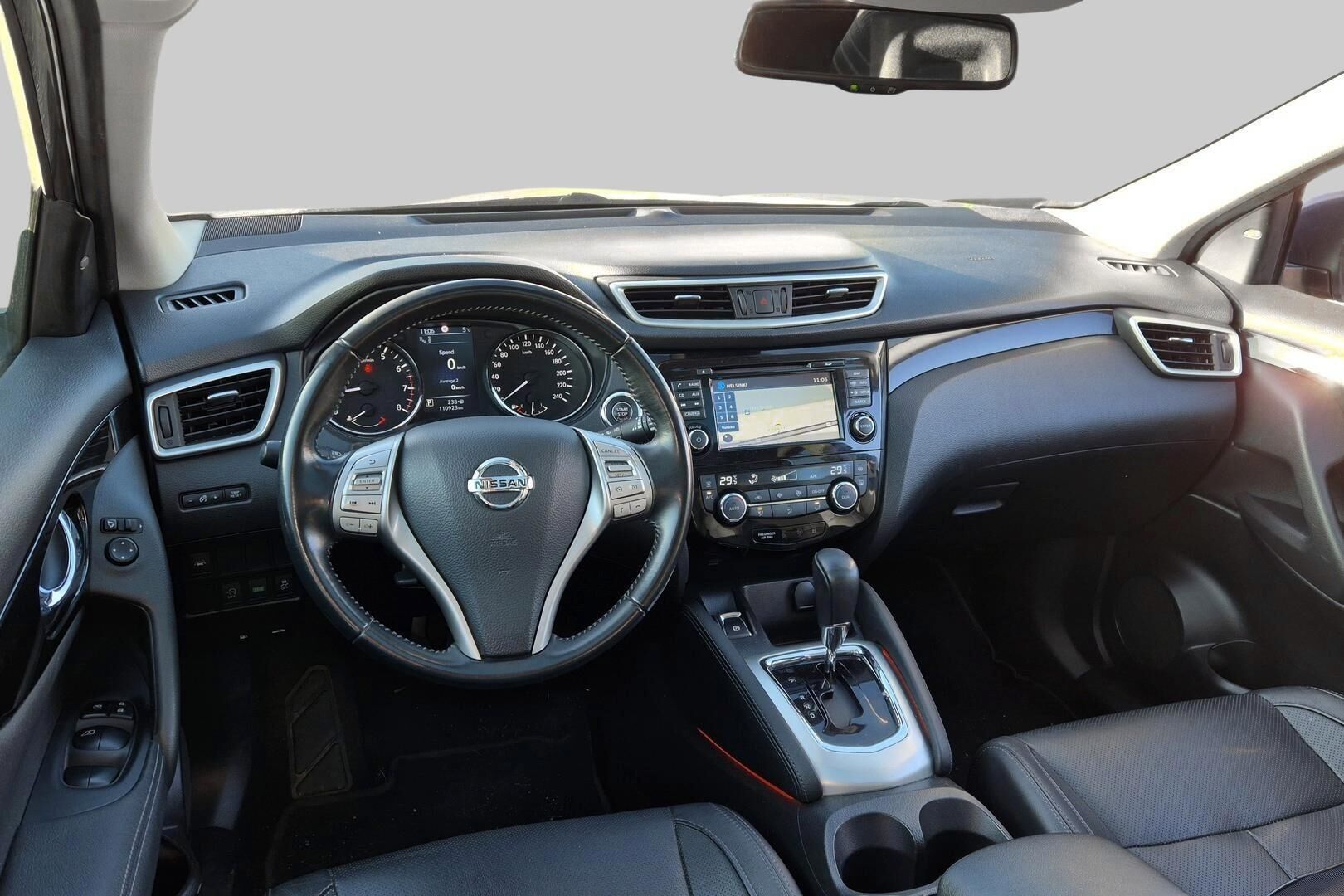 Nissan Qashqai iso kuva 2