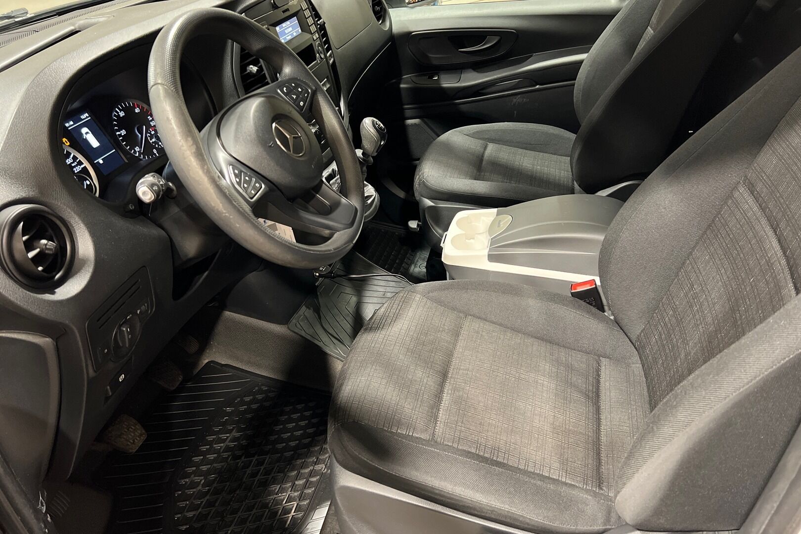 Mercedes-Benz Vito iso kuva 10