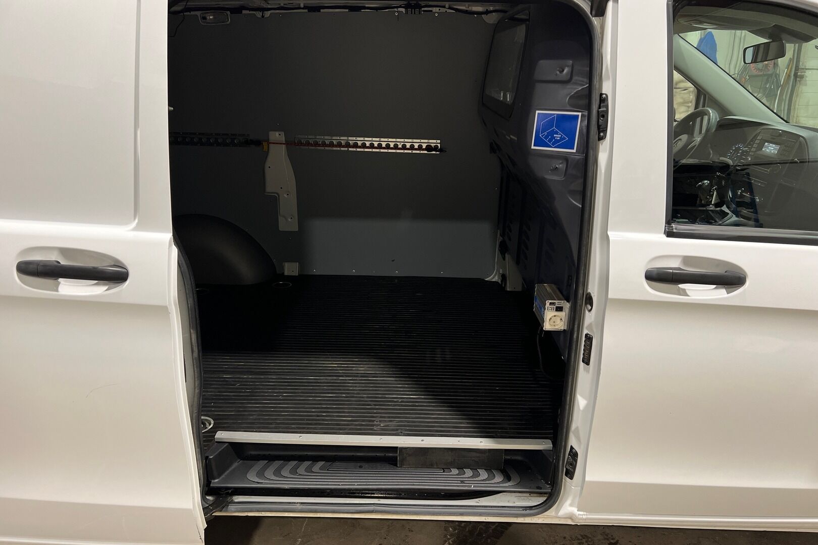 Mercedes-Benz Vito iso kuva 5