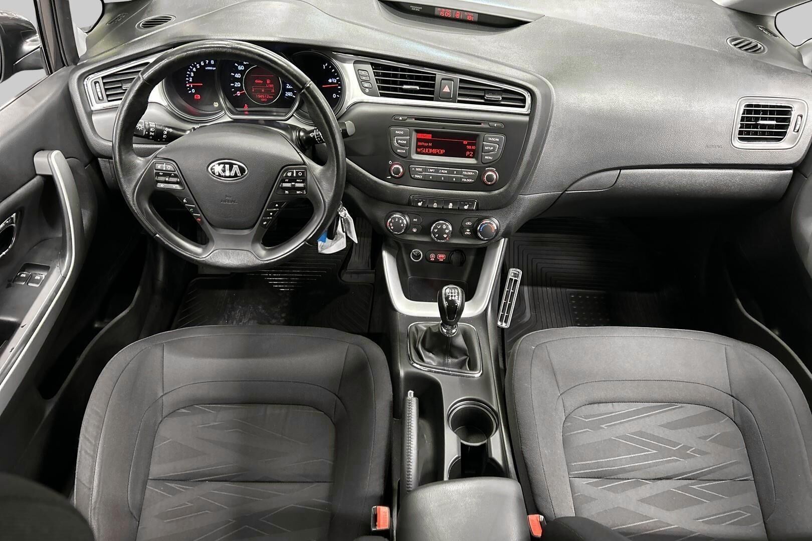 Kia cee'd iso kuva 11
