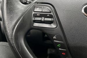 Kia cee'd esikatselu 15