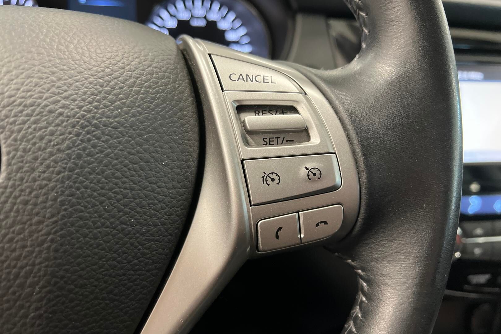 Nissan Qashqai iso kuva 17