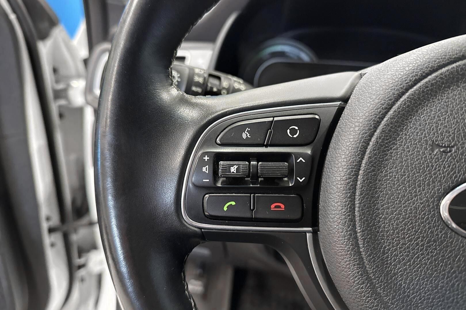 Kia Niro iso kuva 17