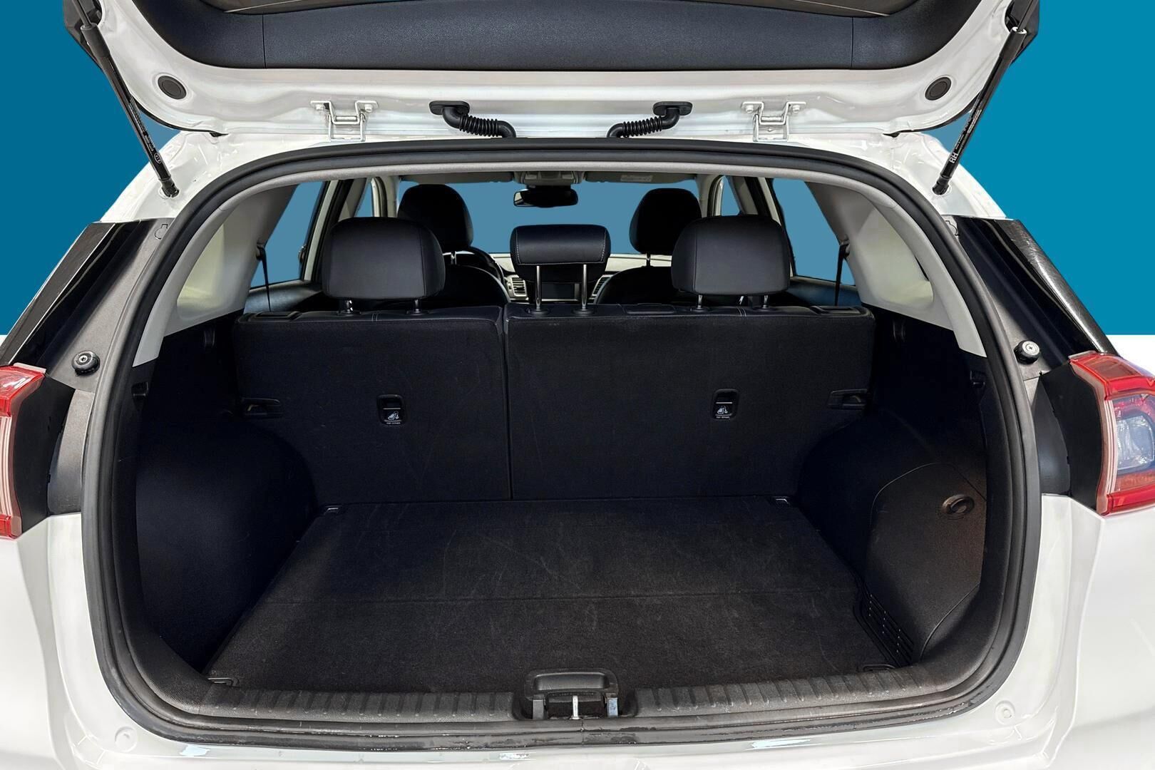 Kia Niro iso kuva 12