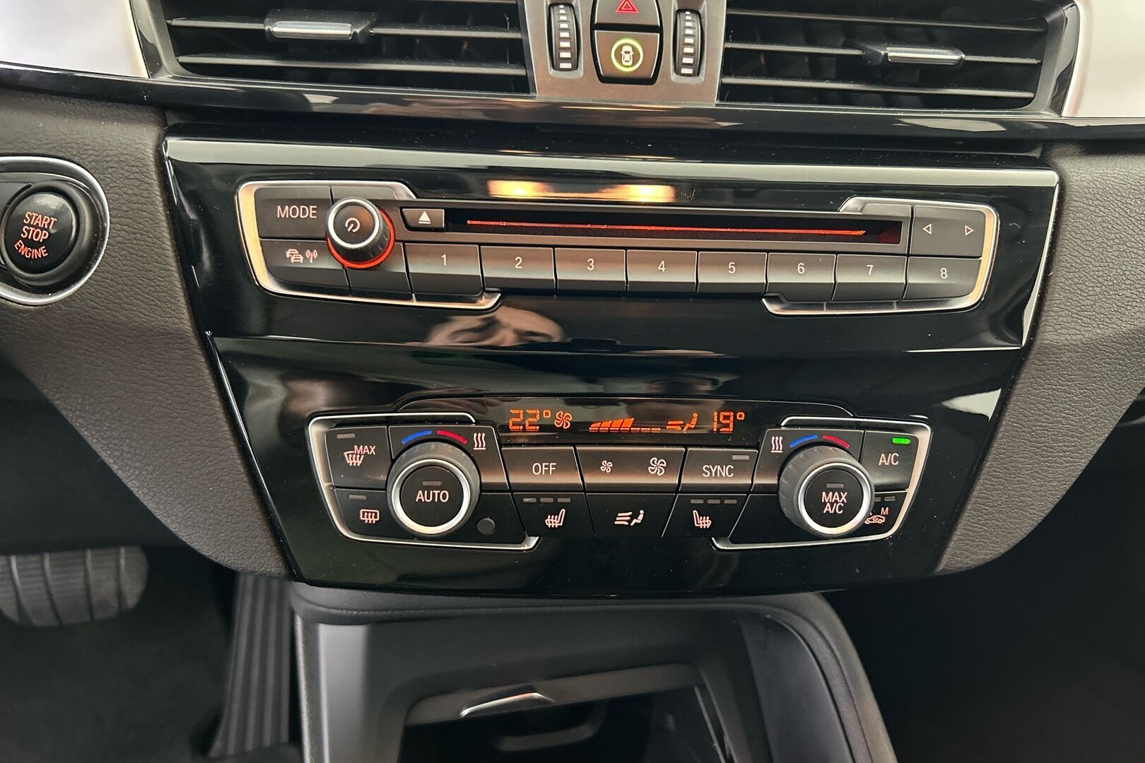 BMW X1 iso kuva 14