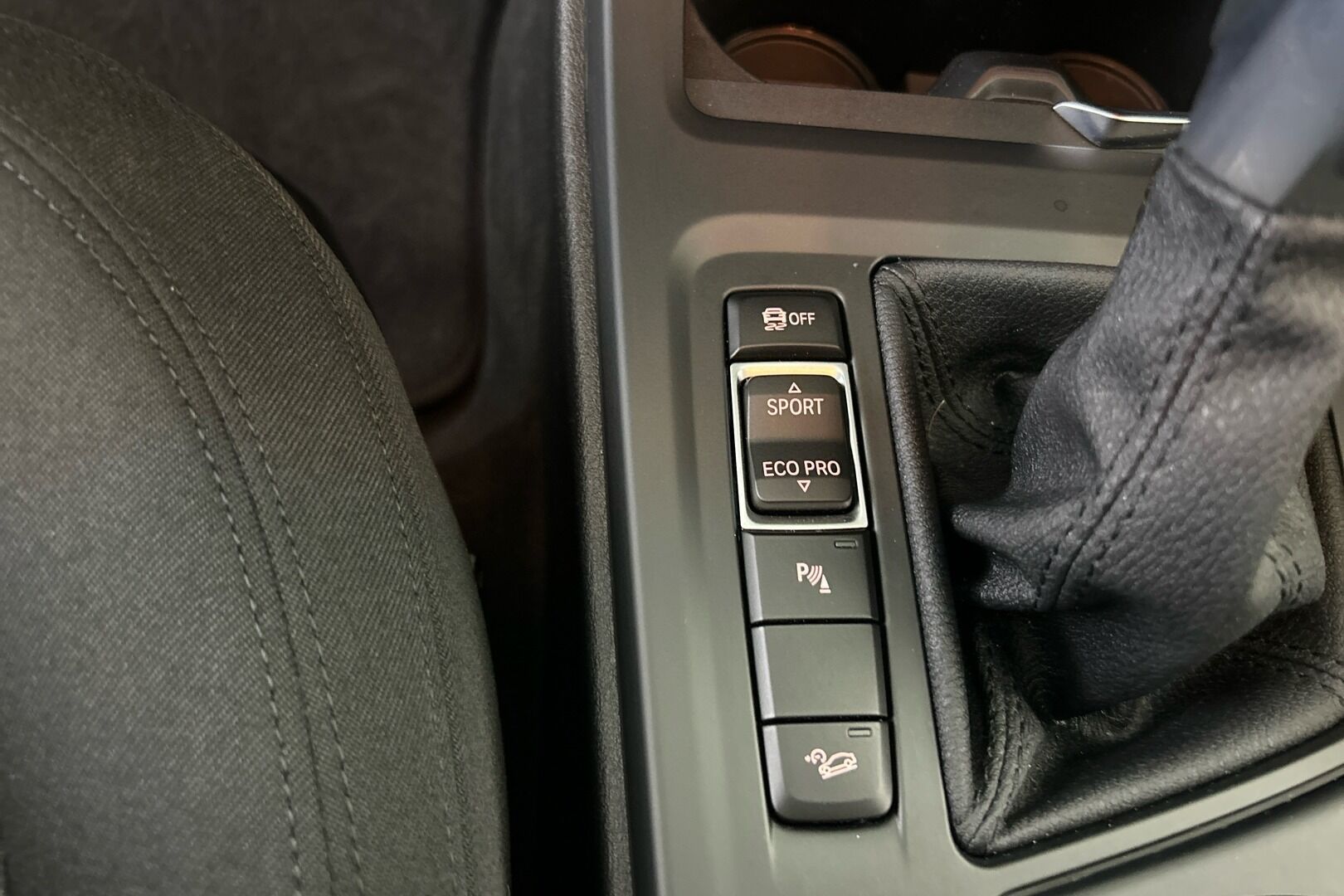 BMW X1 iso kuva 16