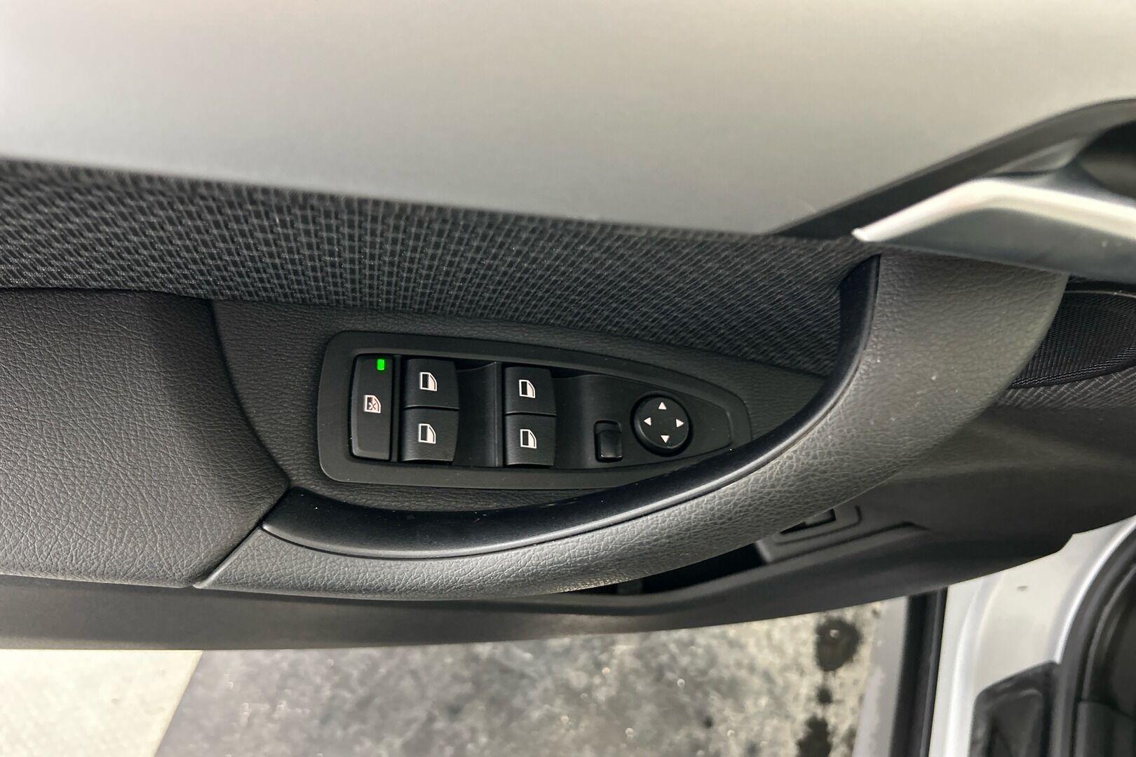BMW X1 iso kuva 18