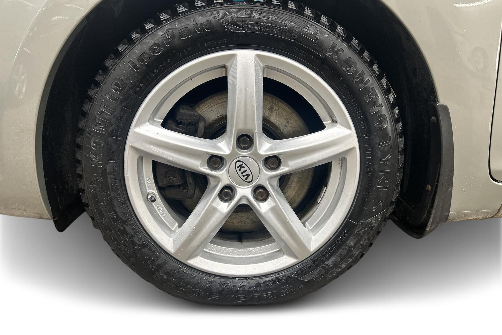 Kia Carens iso kuva 10