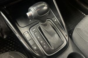 Kia Carens esikatselu 17