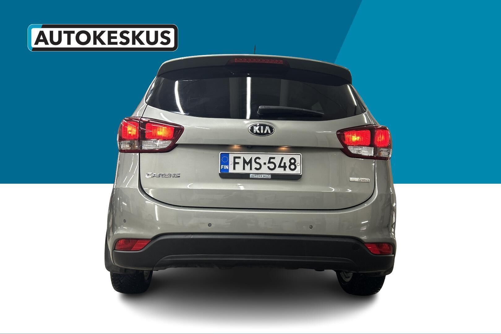 Kia Carens iso kuva 6
