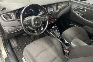 Kia Carens esikatselu 8