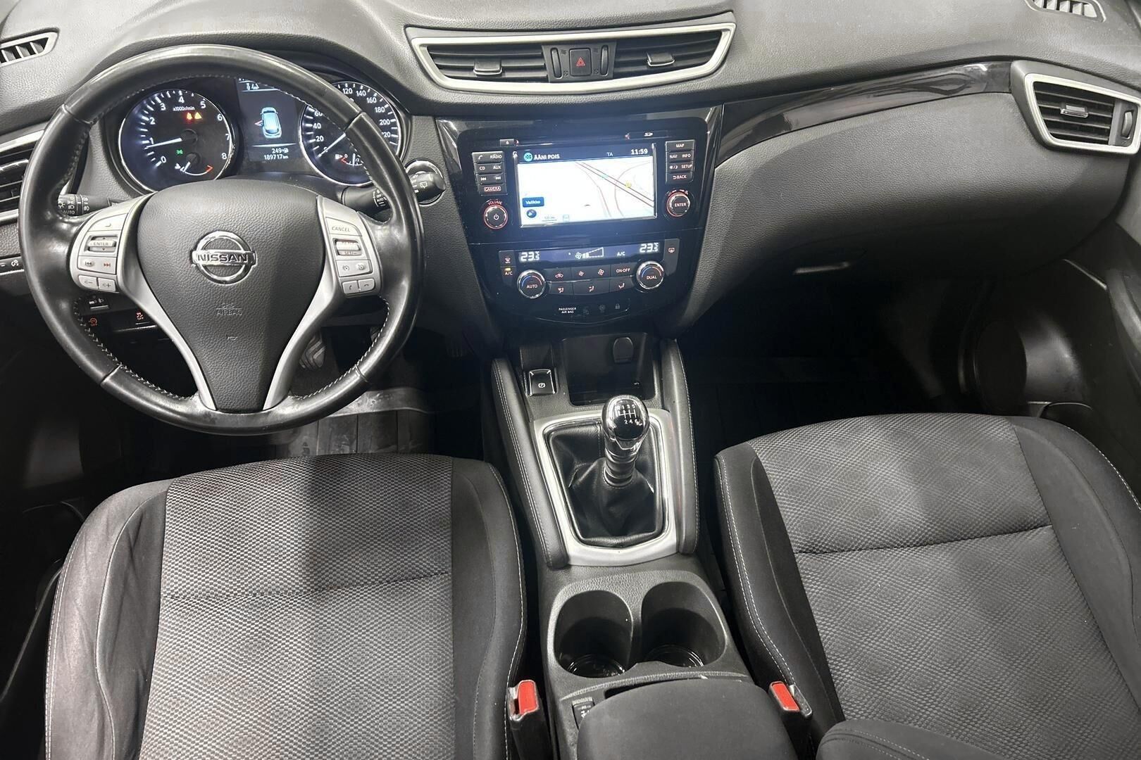 Nissan Qashqai iso kuva 11