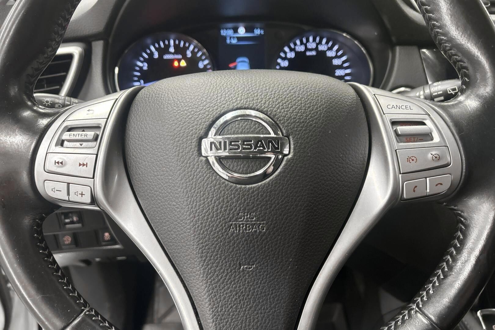 Nissan Qashqai iso kuva 18