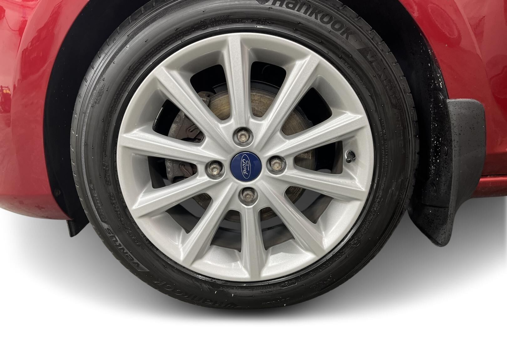 Ford Fiesta iso kuva 13