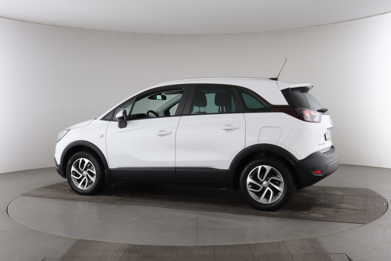 Opel Crossland X iso kuva 5