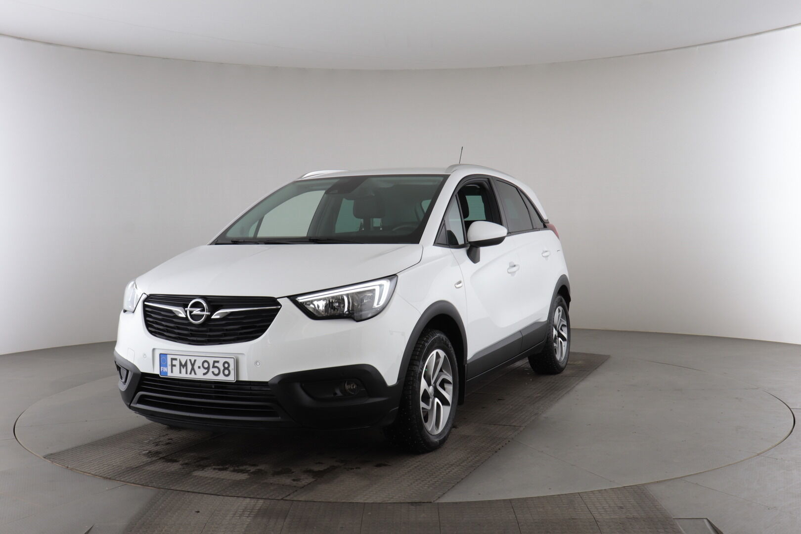 Opel Crossland X iso kuva 0