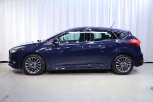 Ford Focus esikatselu 2