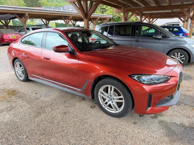 BMW I4