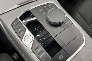 BMW 3-SARJA esikatselu 6