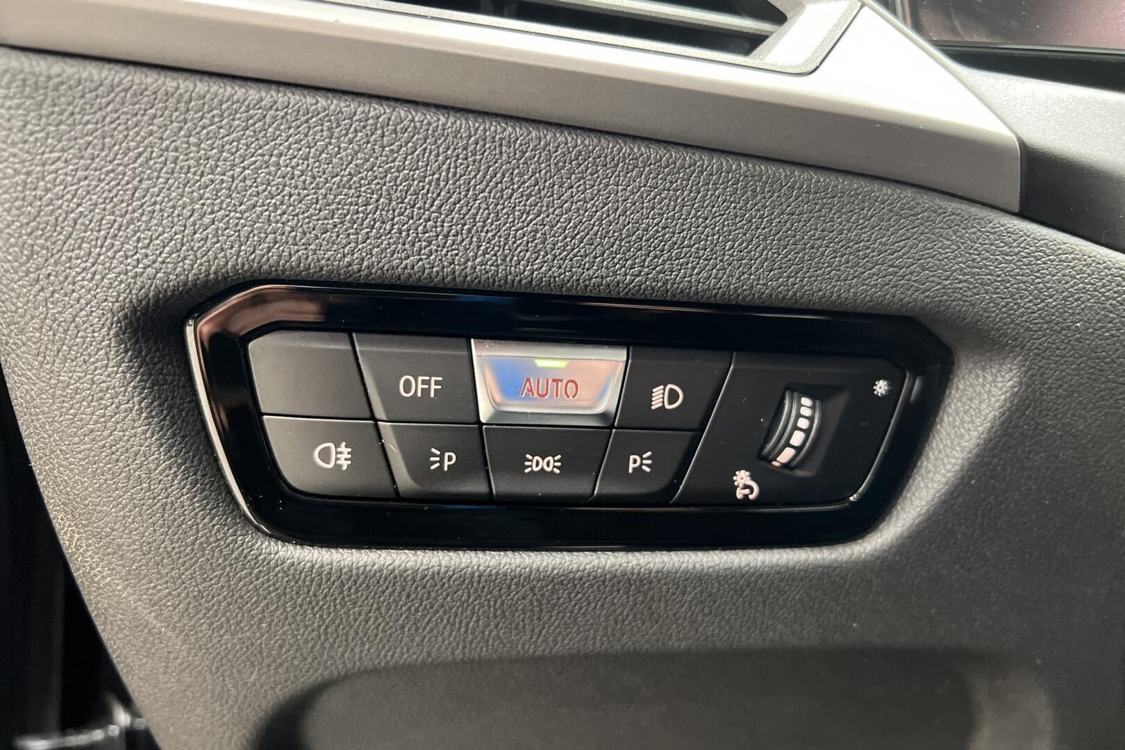 BMW 3-SARJA iso kuva 28