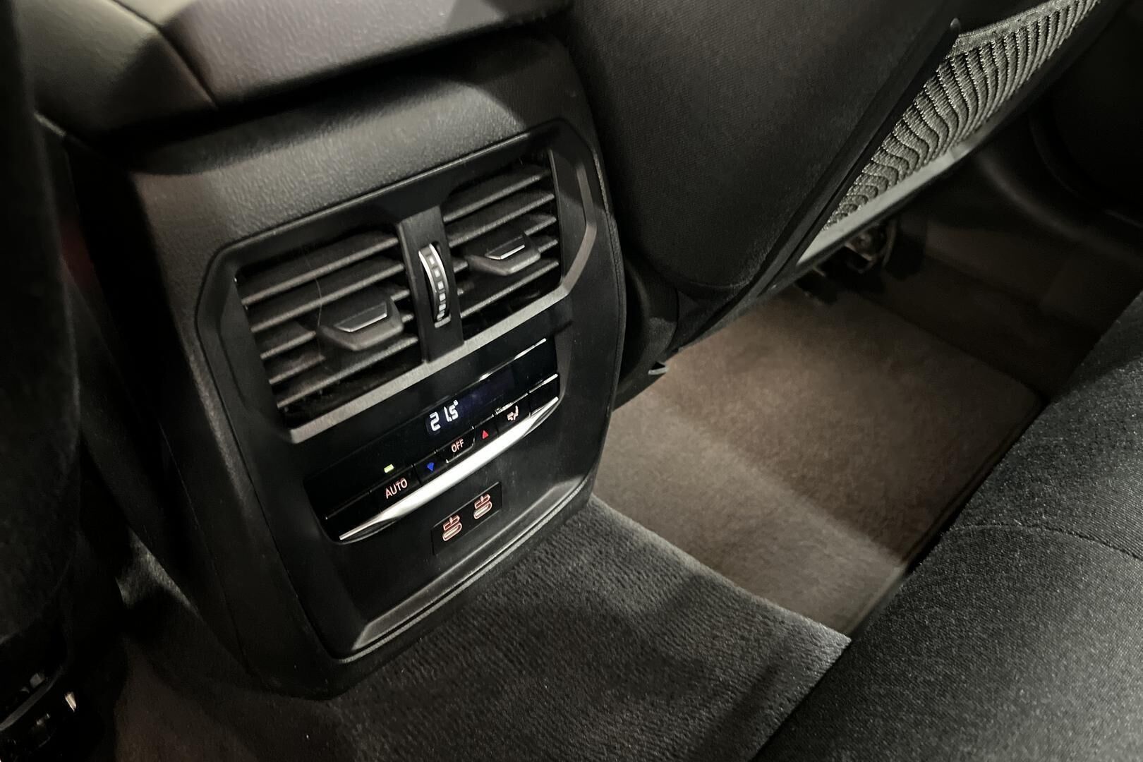 BMW 3-SARJA iso kuva 11